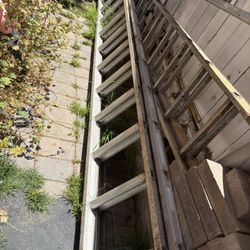 32 Ft Ladder - Escalera 