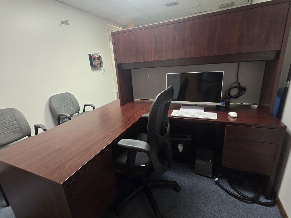 $400 Only. 2 Office DESK AND CHAIRS 