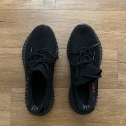 Yeezy 350 Black