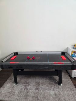 Air hockey