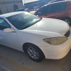 2004 Toyota Camry 