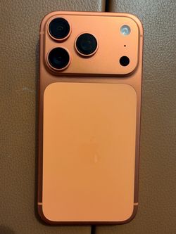 Apple iPhone 17 Pro – Excellent Condition