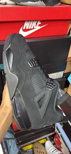 black cat jordan 4