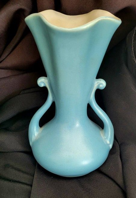 Antique Art Pottery Collection. Red Wing, McCoy, Shawnee And McCoy Floraline Art Deco. 4 Pieces