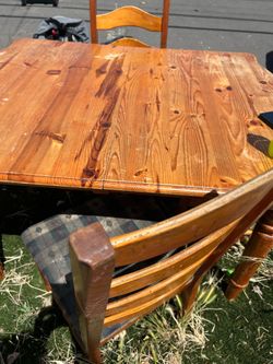 Kitchen table