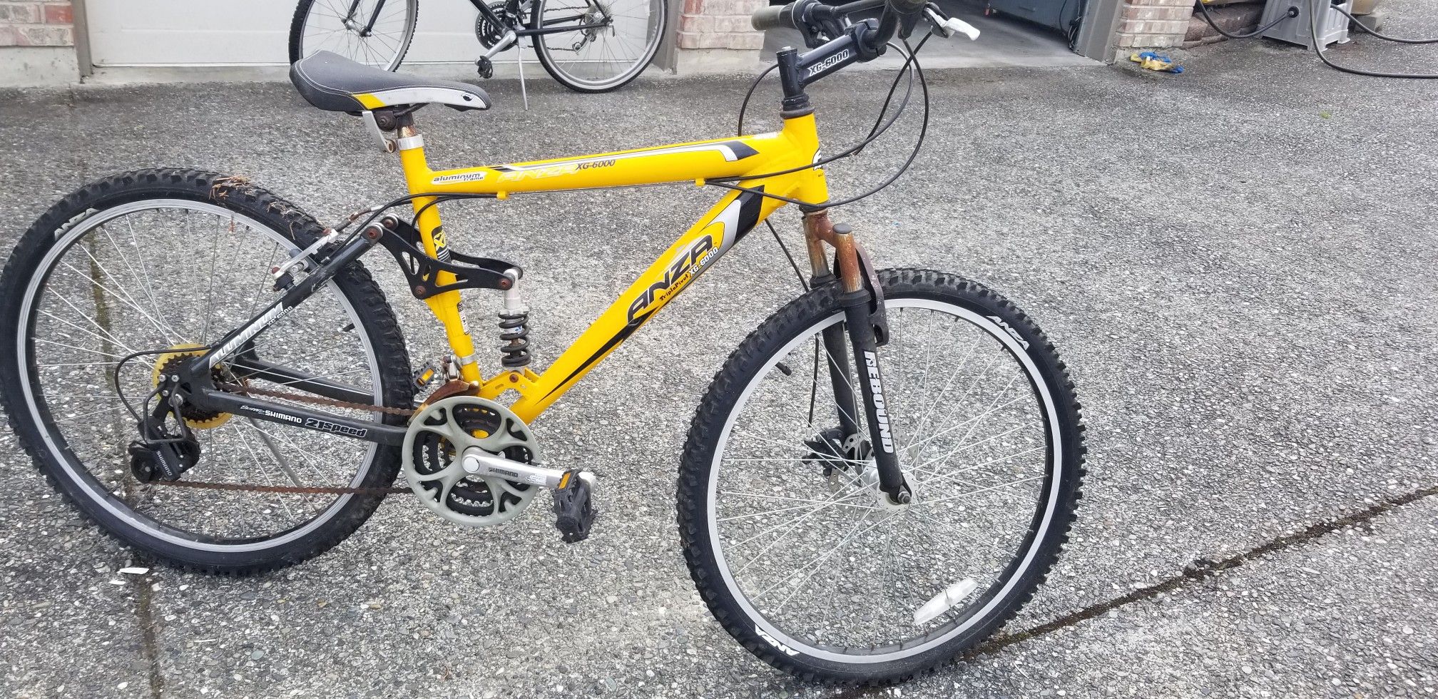 Bicycle excellent original owner my son doesn't use it anymore