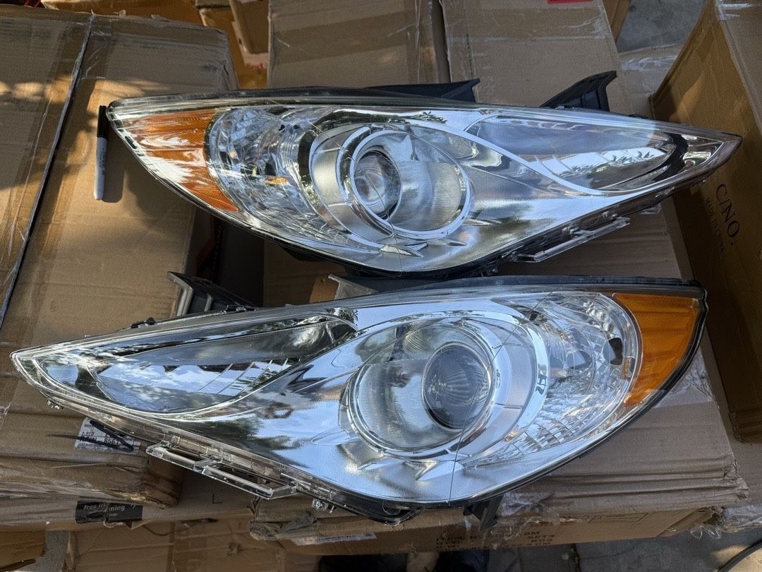 11-14 Hyundai Sonata Chrome Amber Projector Headlights, NOT Fit HID Headlight