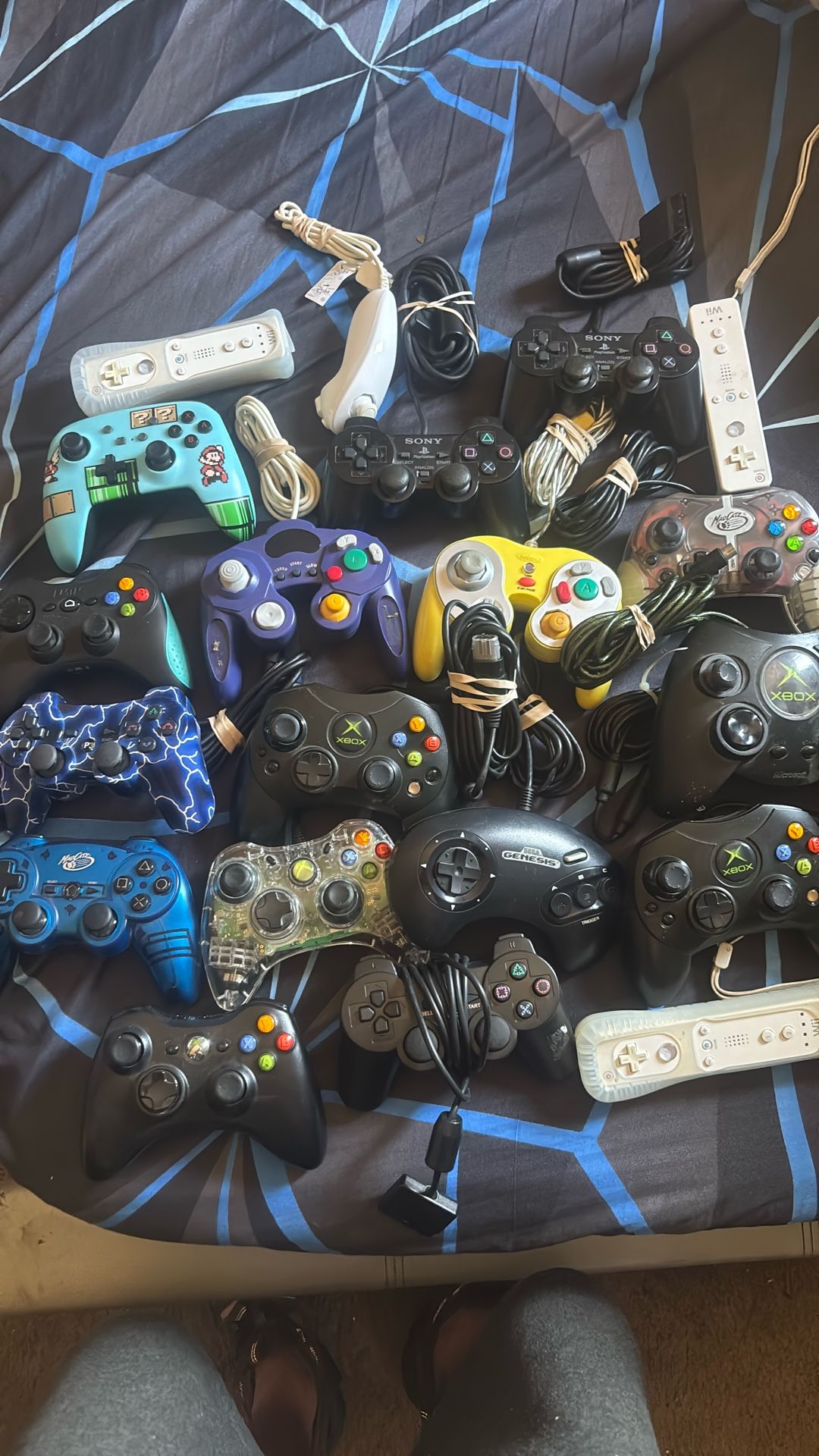 Ps2.wii .xbox .game Cube Sega Génesis And PS3 Controllers