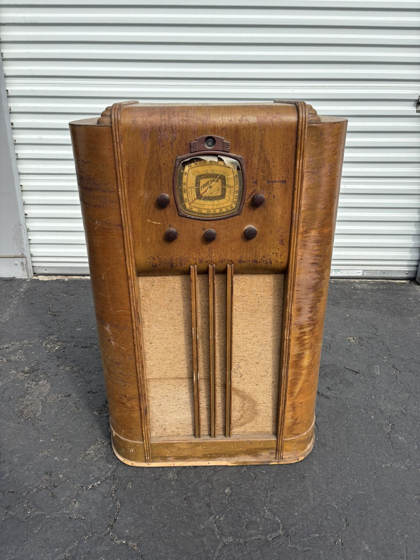 Vintage / Antique Truetone Radio