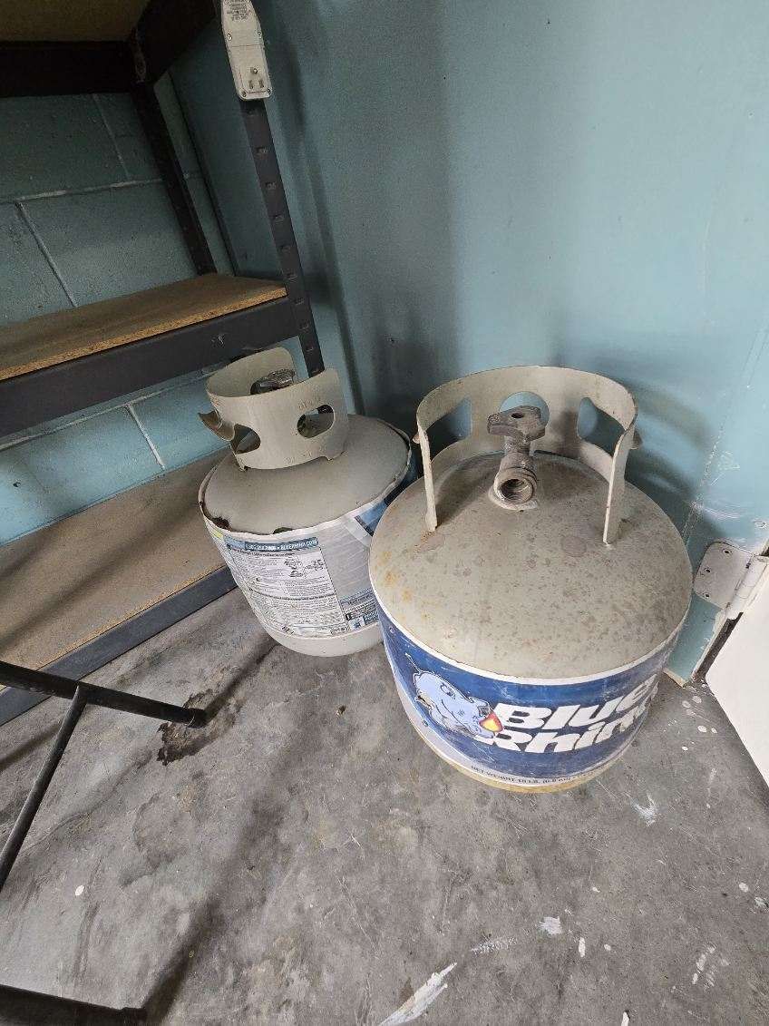 Gas Tank