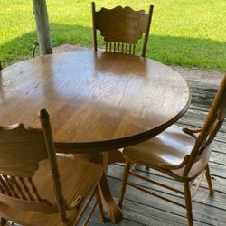 Oak Table 6 Chairs And One Table Leaf