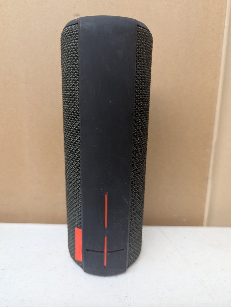Ultimate Ears UE Boom S-00122 Bluetooth Speaker