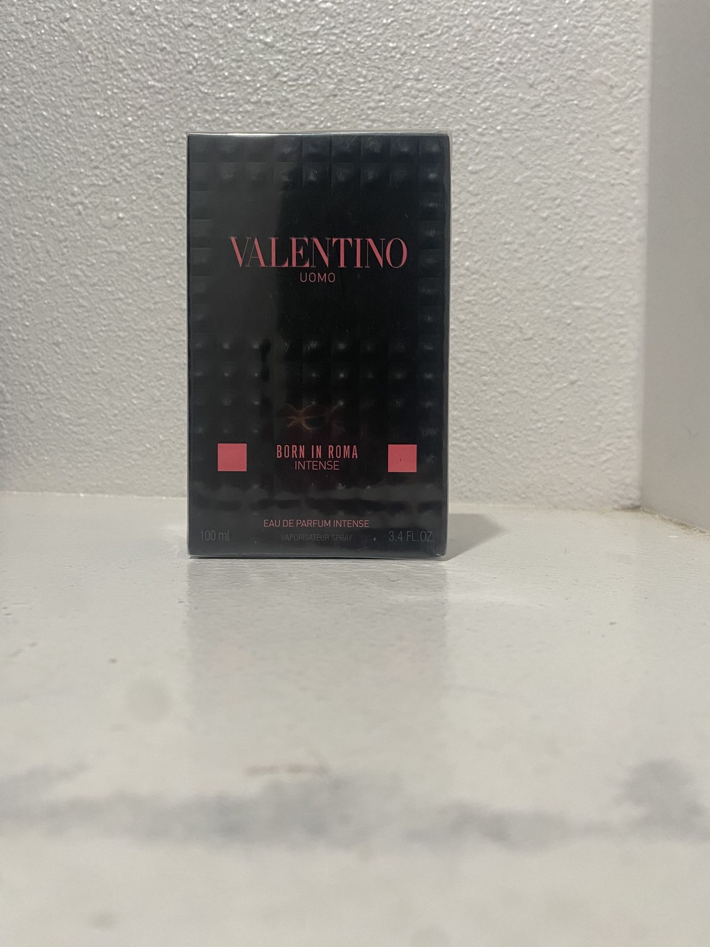 Valentino Uomo Born In Roma
