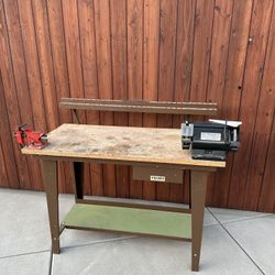 Work Bench with Vice and Grinder