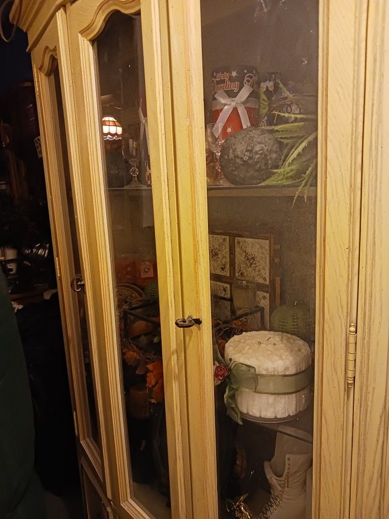 Armoire