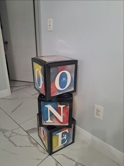 FREE 1st birthday decoration
