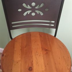 Swivel solid wood and iron kitchen bar stool!