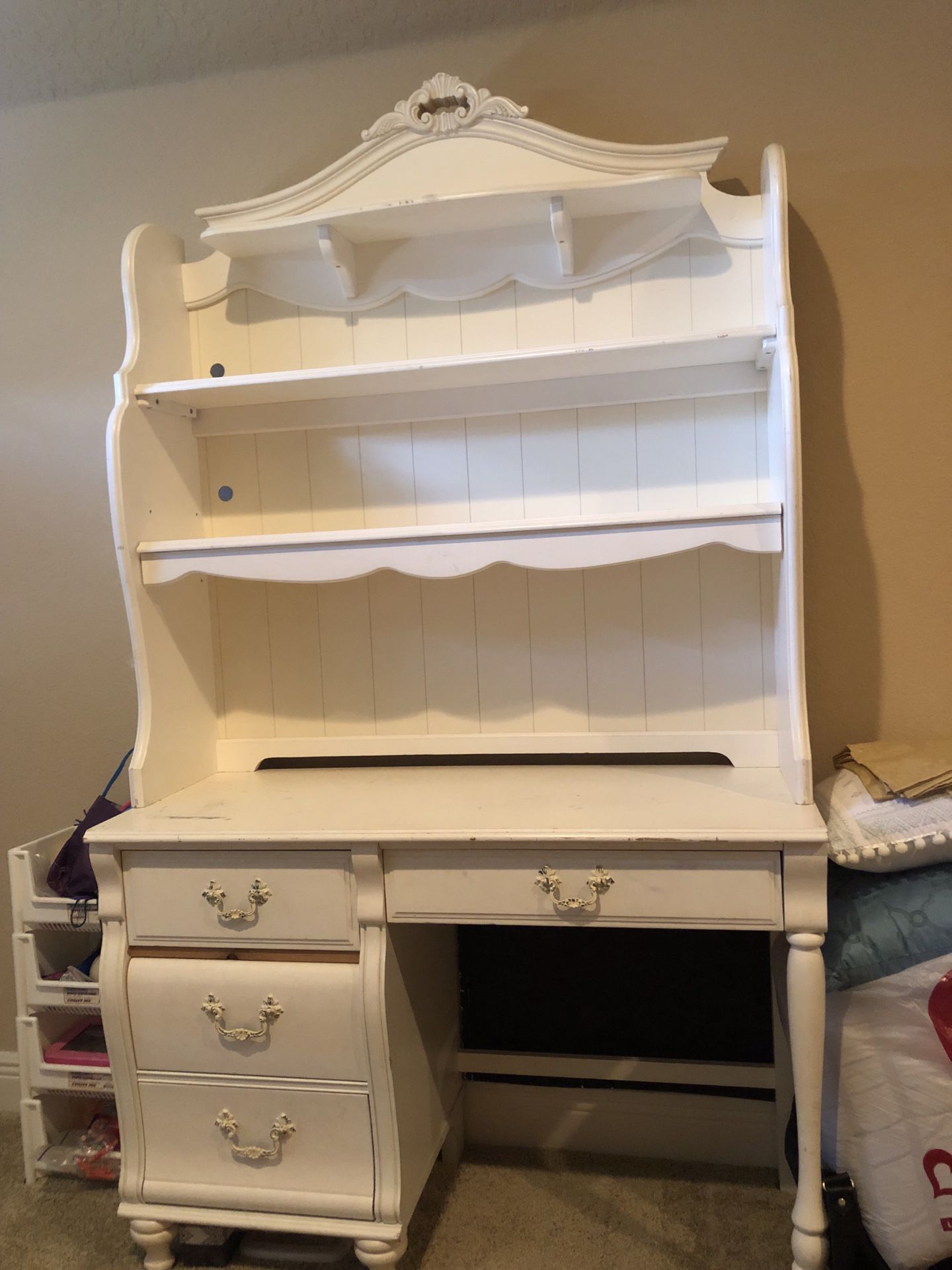 White Solid wood Desk with Hutch