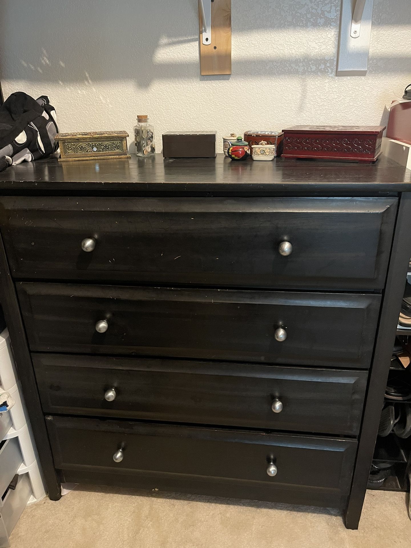 Dresser And End Tables