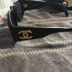 Chanel sun glasses