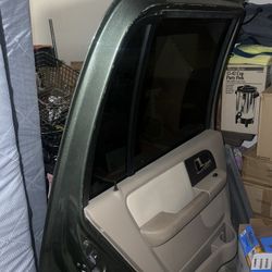 Ford expedition Door 