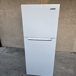 2MONTHS WARRANTY 24X26X60 MAGIC CHEF FRIDGE 10CUFT WHITE 