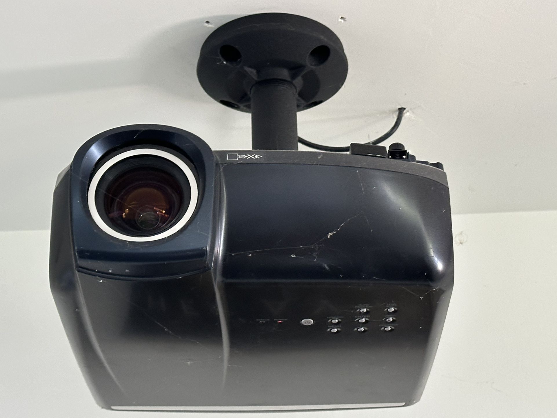 Mitsubishi HC4900 LCD Projector Home Cinema