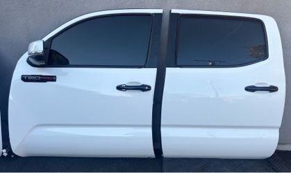 16-23 Toyota Tacoma Doors