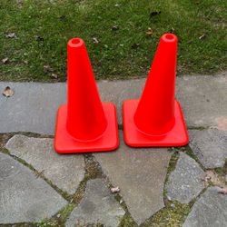 18” Orange Traffic Cones (2)