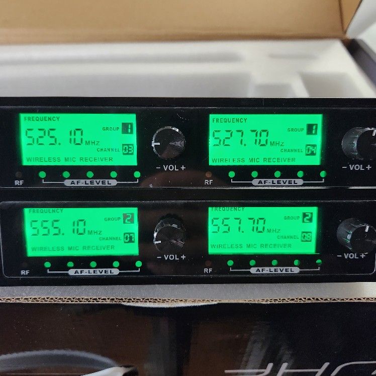 Tbaxo Wireless Microphone System UHF 8 Channel 8 Lavalier 8 Bodypacks 8