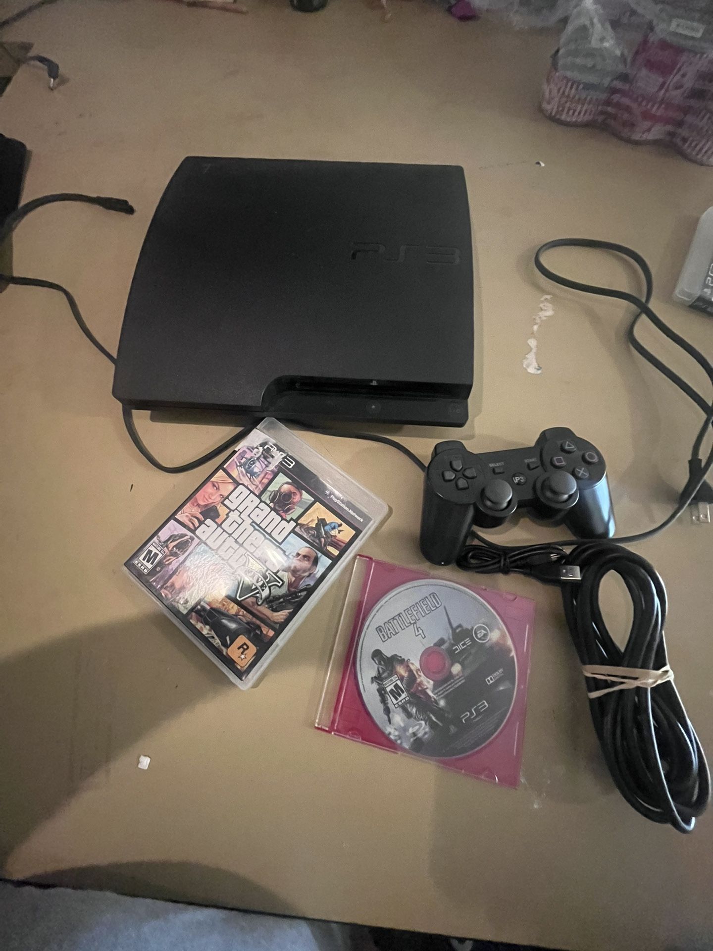 PS3 Slim 320 Gig W Games And Control