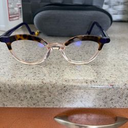 Anne Uralenrry Eyewear 