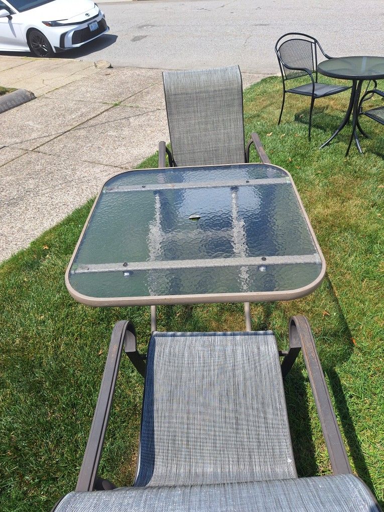 Table + Chairs