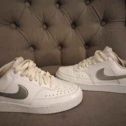 Nike Air Fore Size 7.5