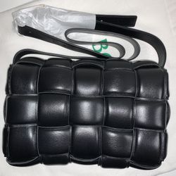 NEW Bottega Veneta Padded Cassette Leather Crossbody Designer Bag in Black with Gold
