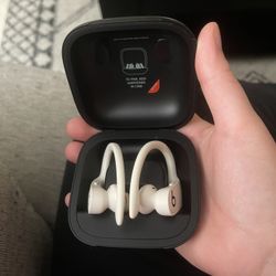 Powerbeats Pro