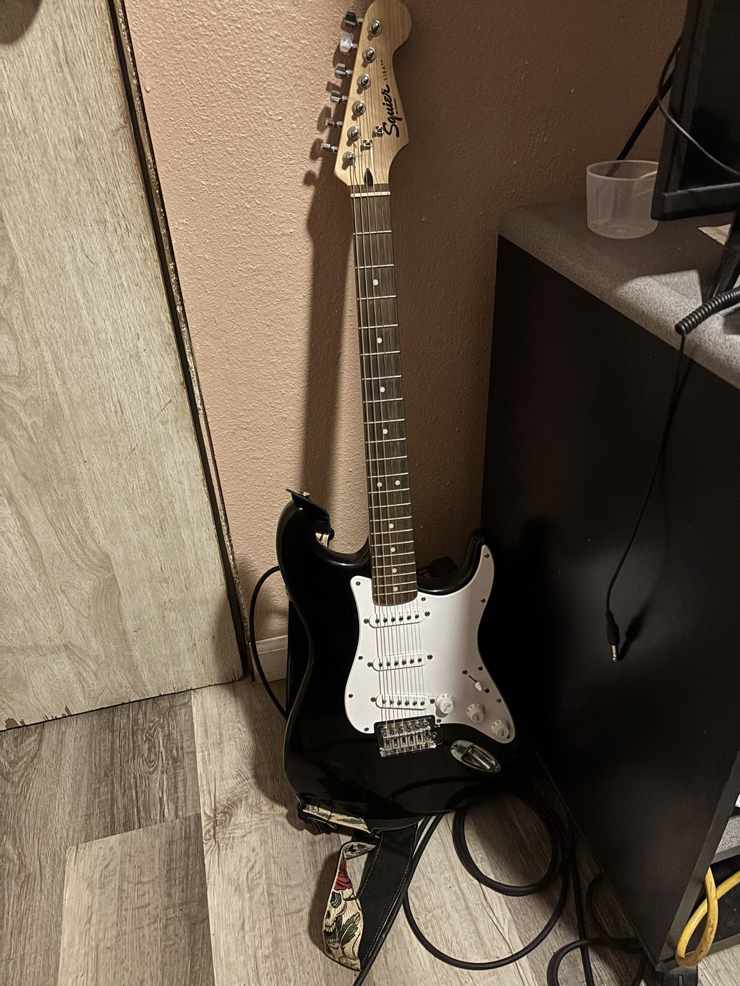 Electric Guitar With Amp 