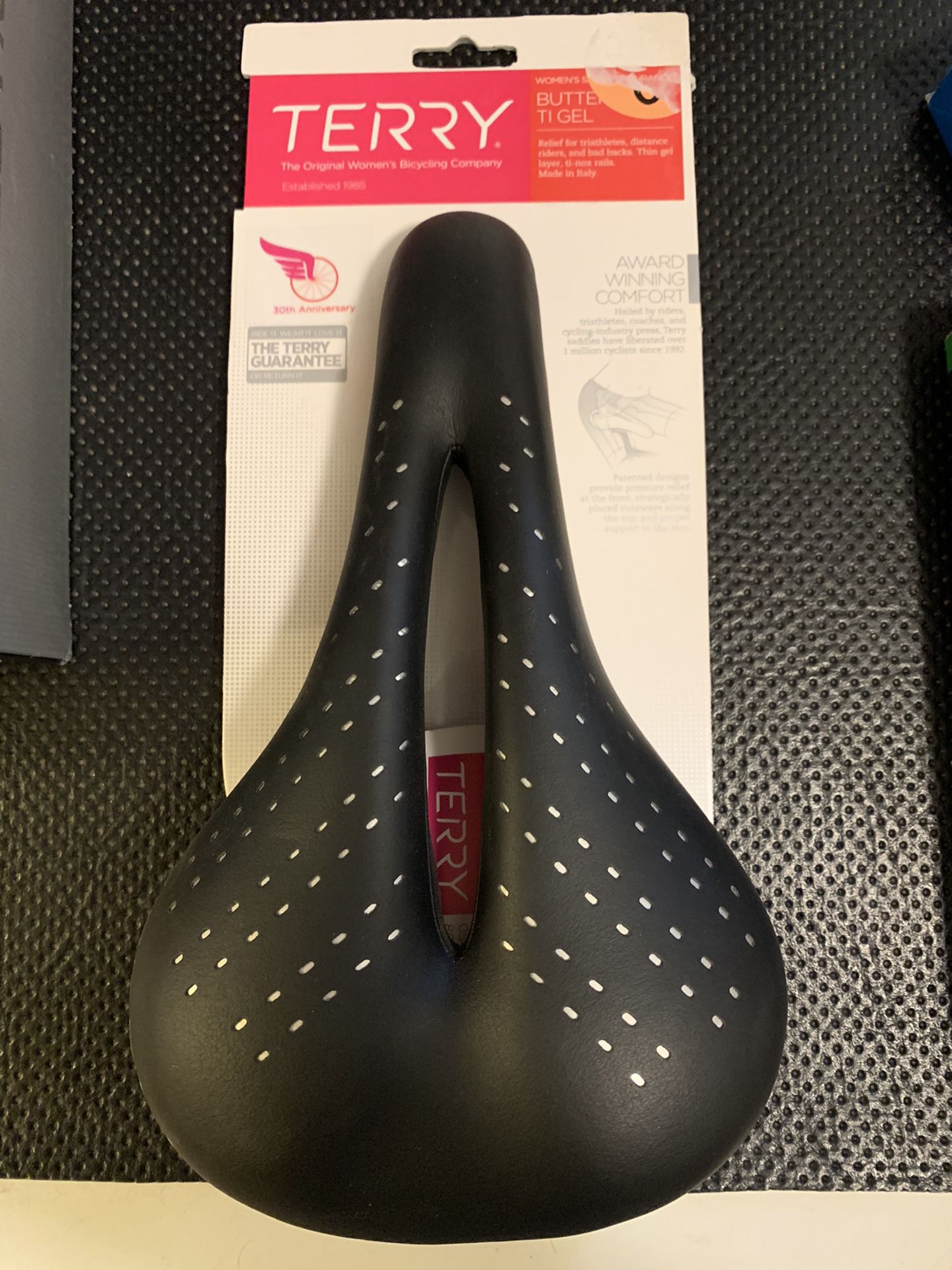 Terry butterfly ti gel women’s specific bicycle seat (new)
