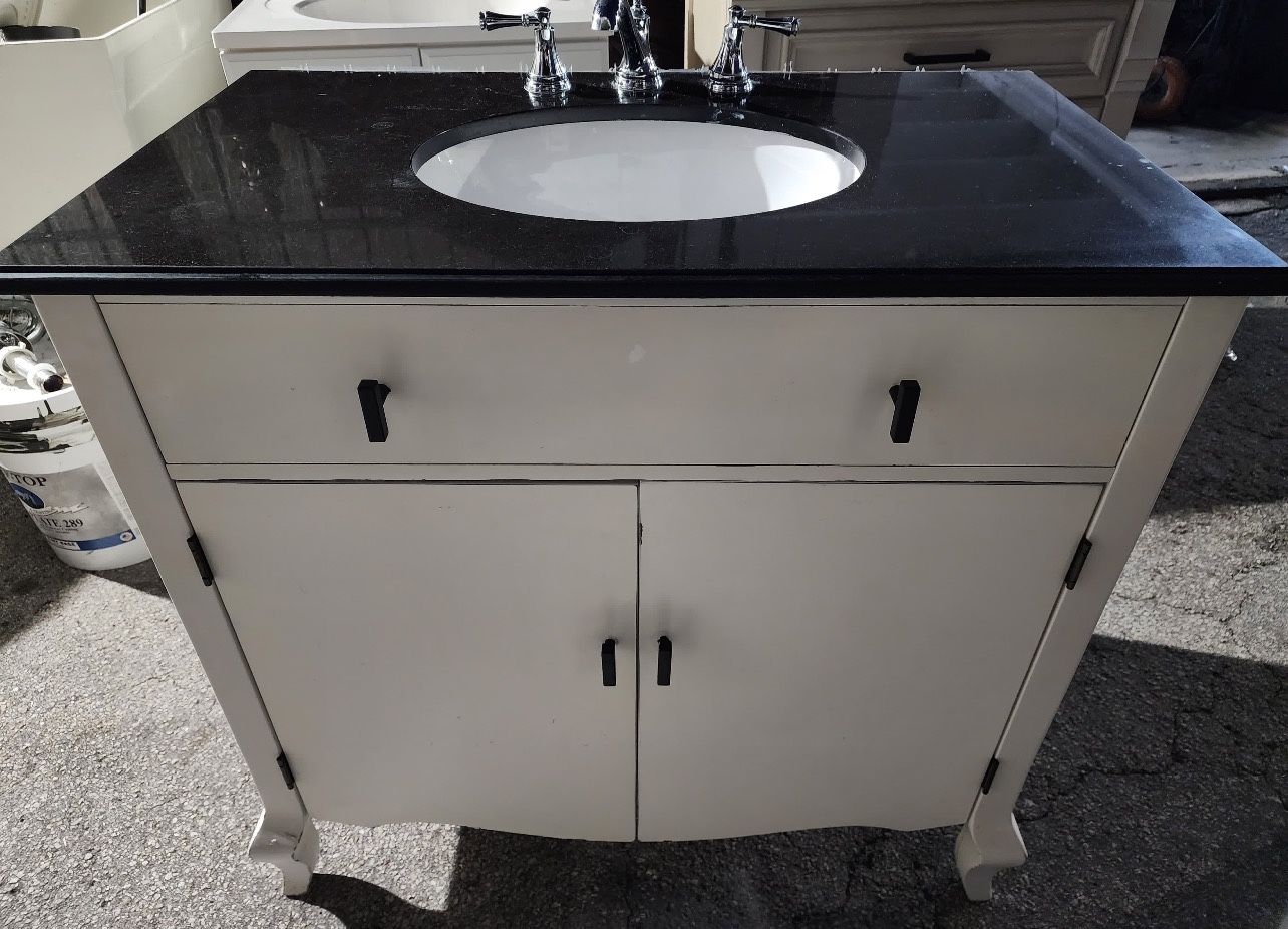 Bathroom Vanity Complete Size 36 Ancho 34 High 21 Deep