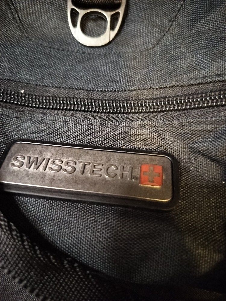 Large Oversized Black Swisstech Duffel Bag 