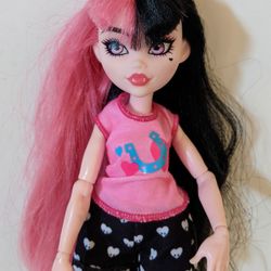Monster High Draculaura Doll