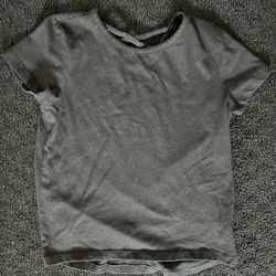 Girl’s Old Navy Black T Shirt.  Size 6-7