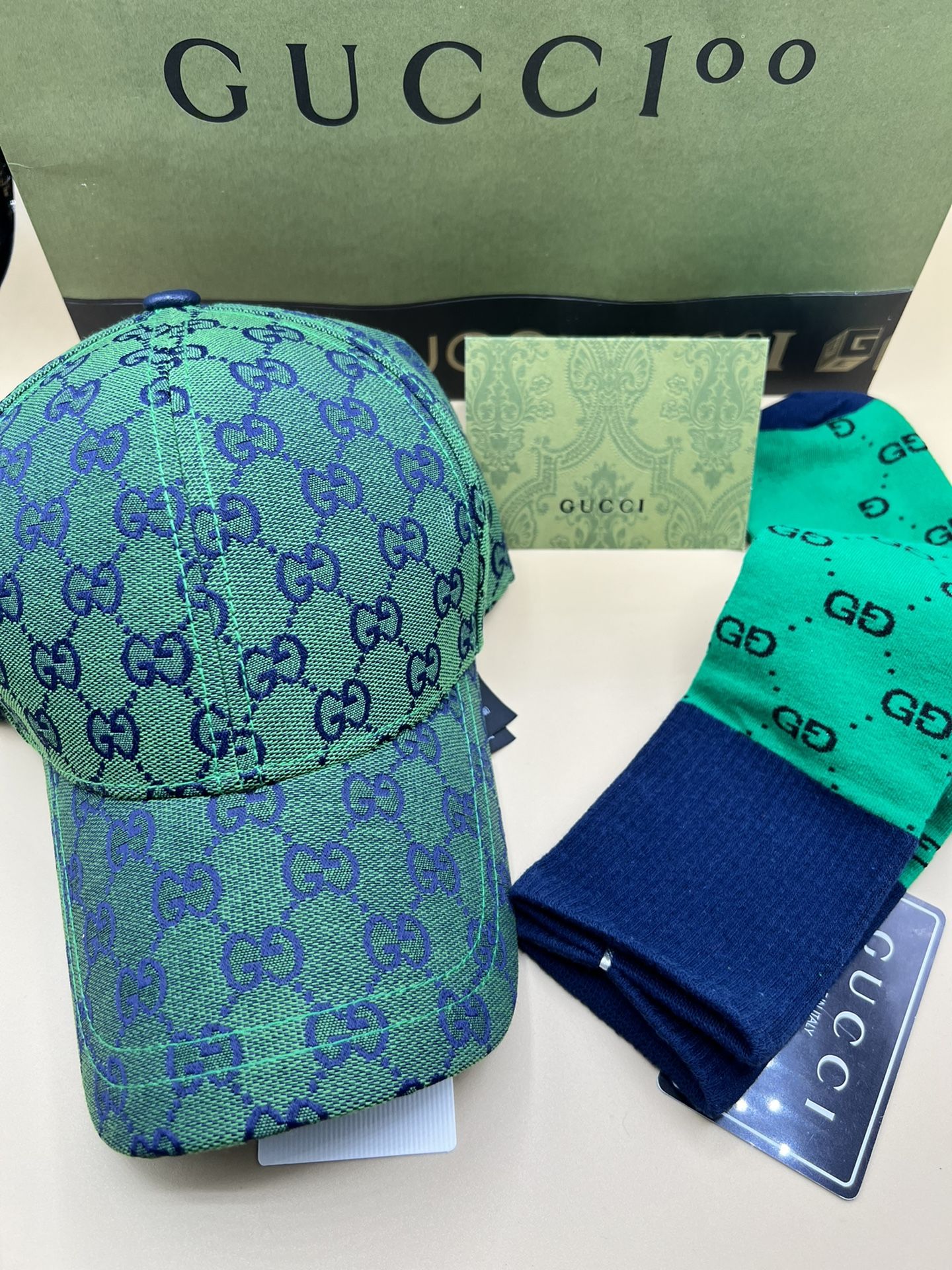Gucci Green Canvas Hat And Socks