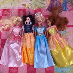 4 Princess Dolls