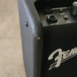 Fender Mustang LT25 Guitar Amp