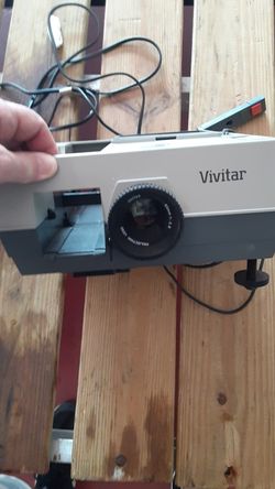 VIVITAR slide projector