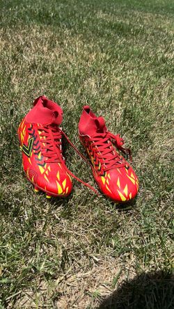 Soccer cleats