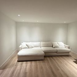 Modern Sectional Sofa with Chaise – Cream / Beige