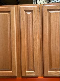 Oak upper kitchen cabinets 9”w