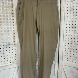 New Three Sixty Six size 6 women’s golf pants 